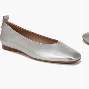 nwob 27 edit Naturalizer Carla flat